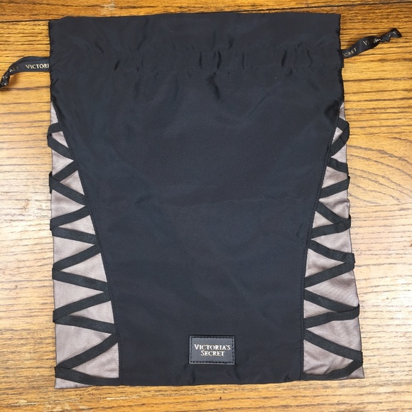 Victoria's Secret Red Tote Weekend Get Away Bundle - Picture 4 of 4